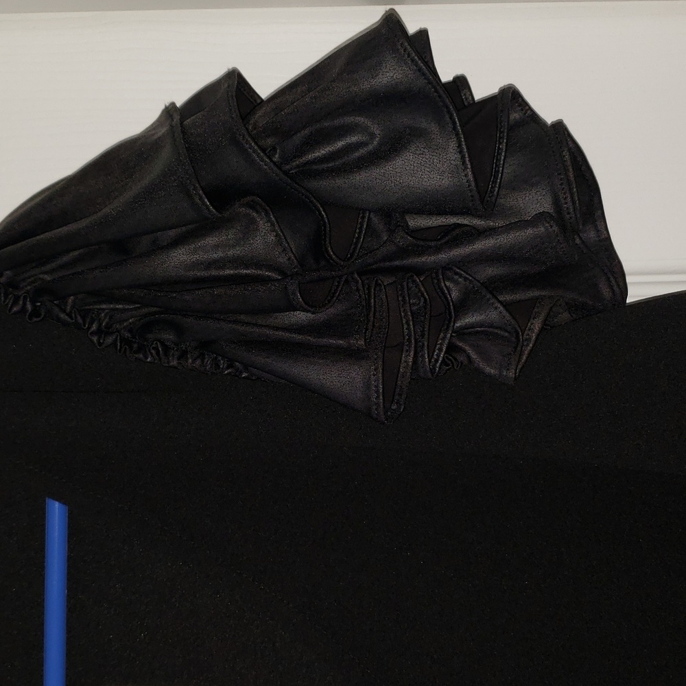Blouse - Picture 2 of 5